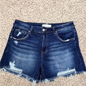 Women’s Risen 
 Shorts
